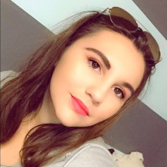 emma04white